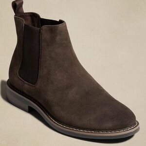 Banana Republic Chelsea suede boot